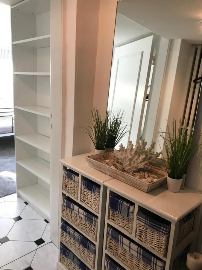 ראינבק Nias Guesthouse מראה חיצוני תמונה